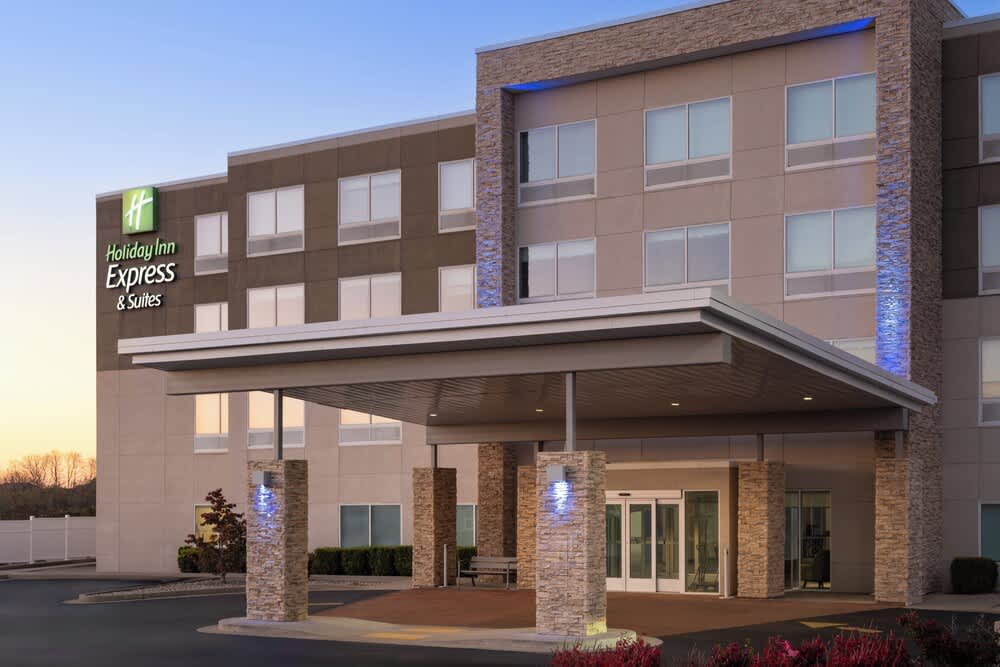 Holiday Inn Express & Suites MT STERLING NORTH by IHG 1