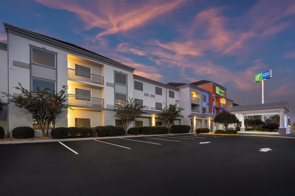 Holiday Inn Express TIFTON by IHG 1