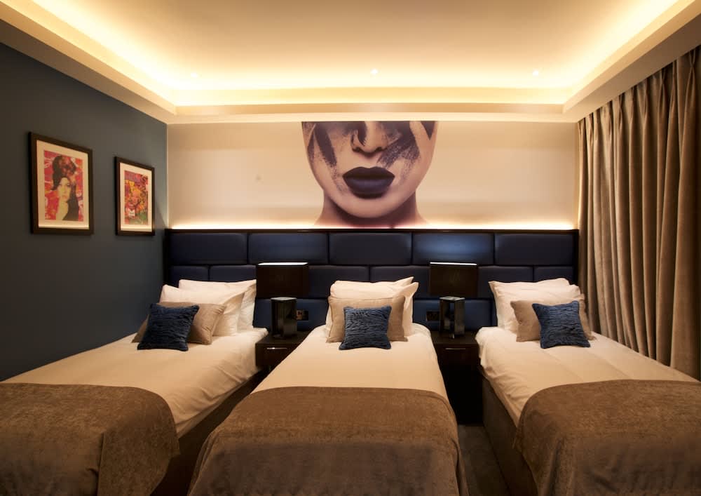 The Residence Hotel 2
