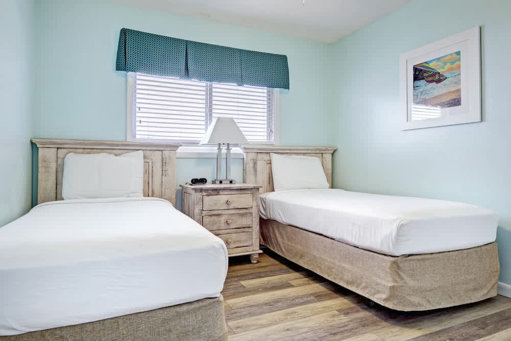 New Smyrna Waves MOD Collection by Sonesta 1