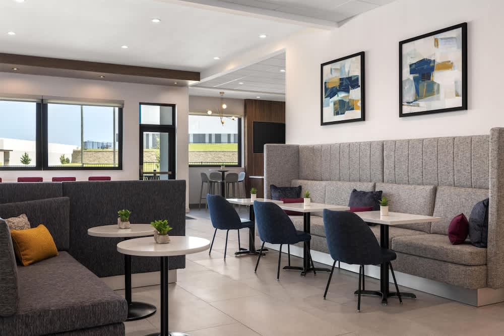 Home2 Suites By Hilton Fort Worth Lake Worth 2