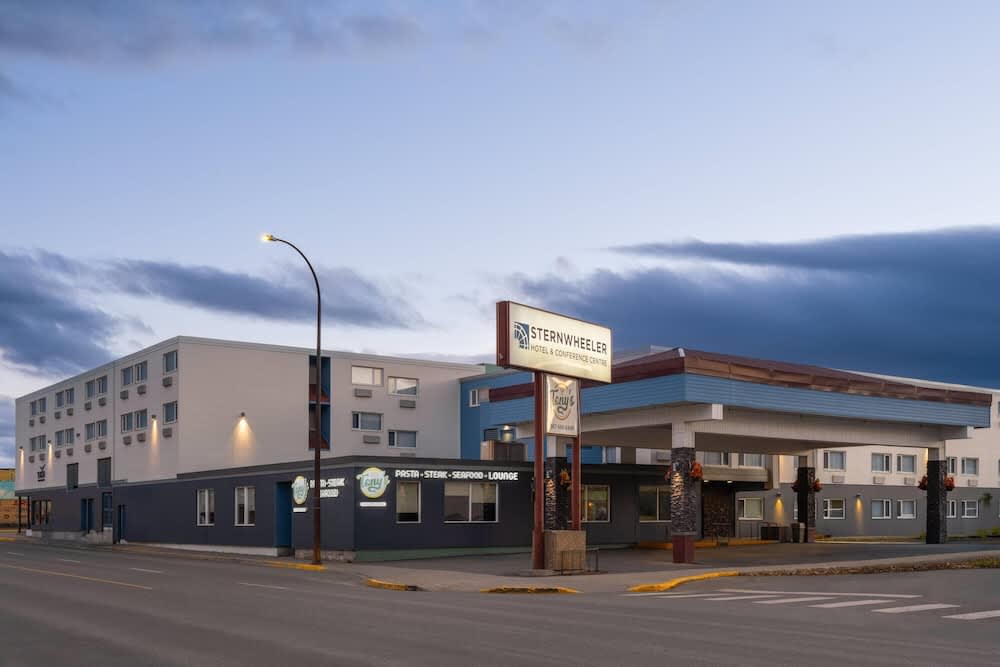 Sternwheeler Hotel & Conference Centre, Trademark by Wyndham 1