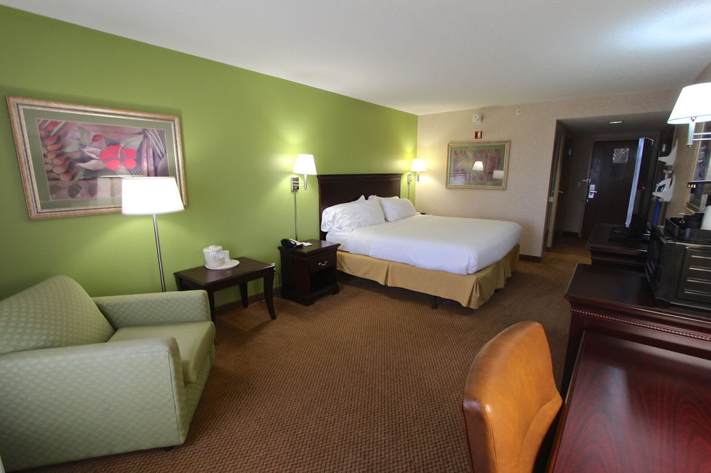 City Express By Marriott Findlay 2