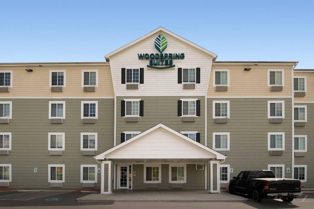 WoodSpring Suites San Antonio Fort Sam 1
