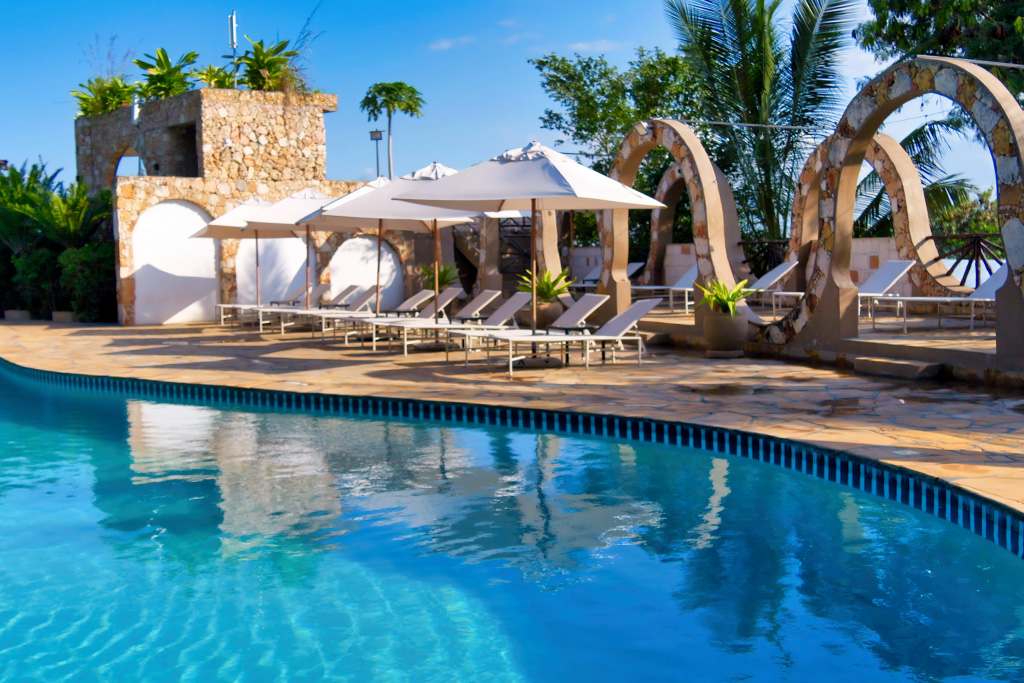 Palumbo Waves Resort 2