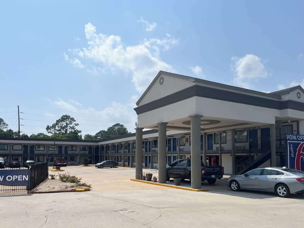 Studio 6 Opelousas, LA 1