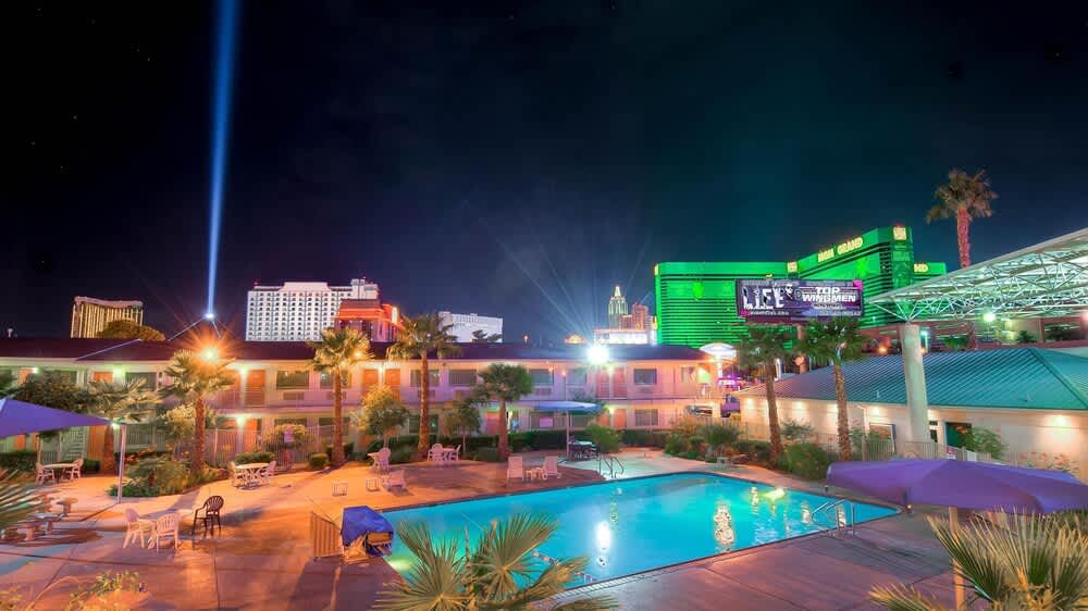 Studio 6 Suites Las Vegas, NV - Tropicana 1