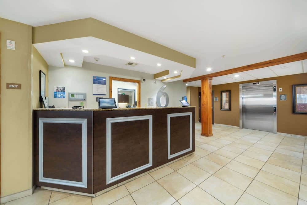 Studio 6 Suites Breaux Bridge, LA 2