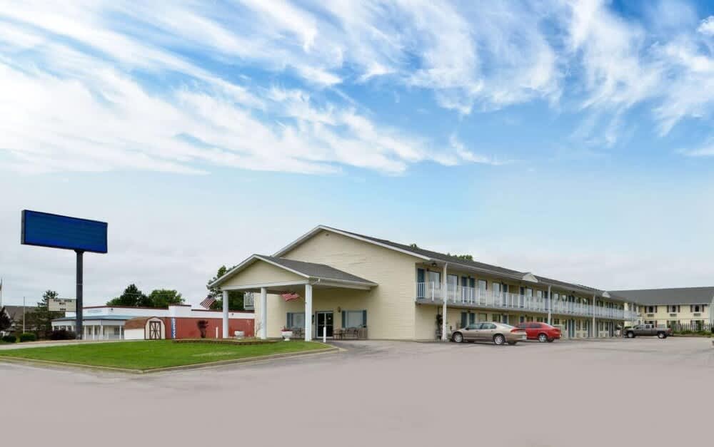 Residential Suites Warrensburg by Hotel O US 50 1