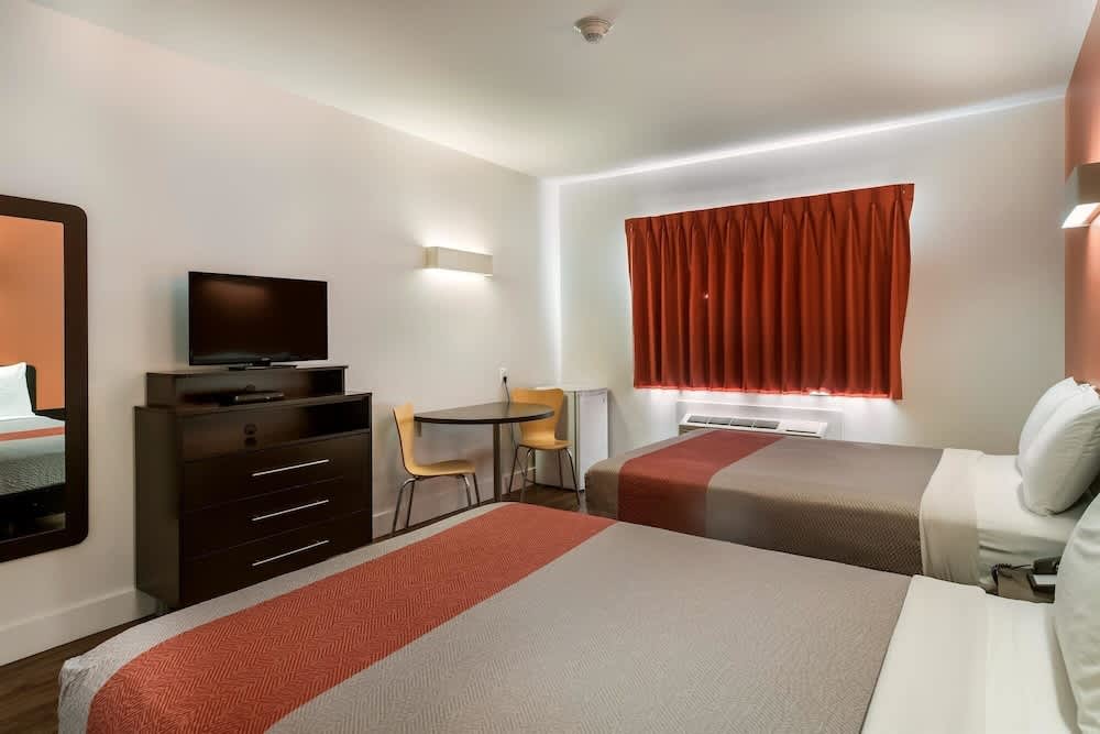 Motel 6 Moncton, NB 1