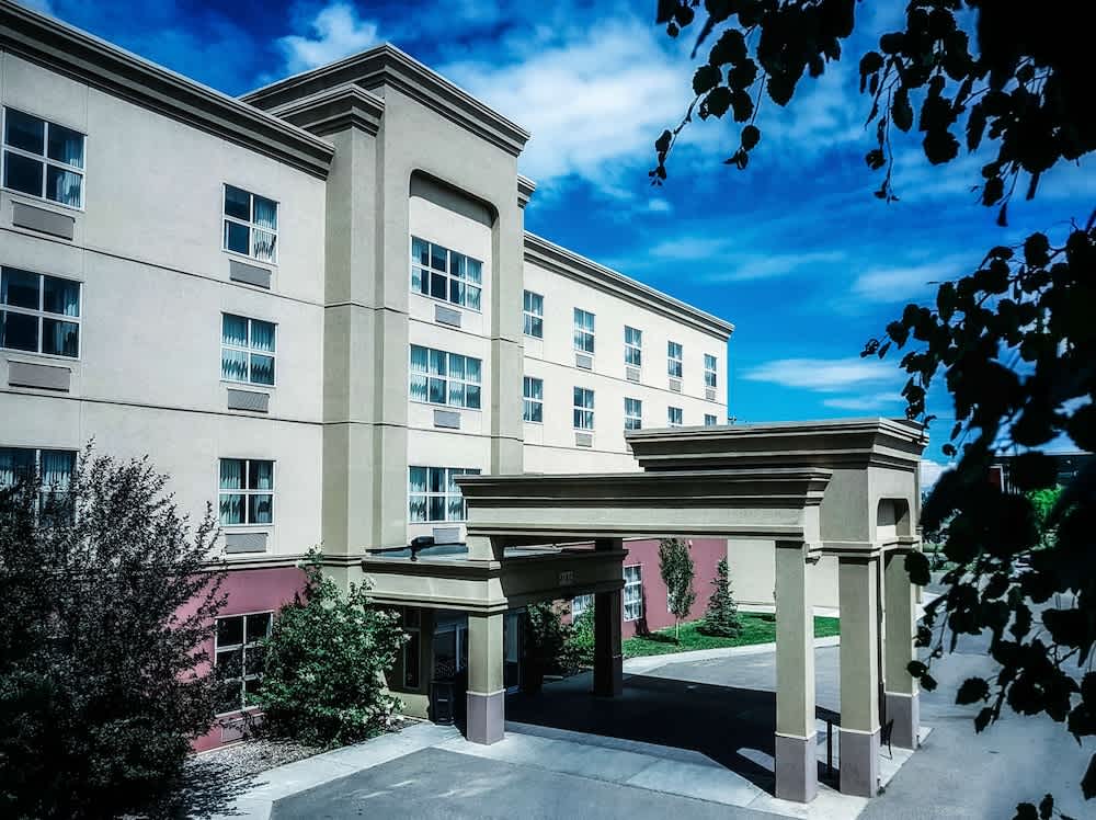Hampton Inn & Suites by Hilton Edmonton International Airport 1
