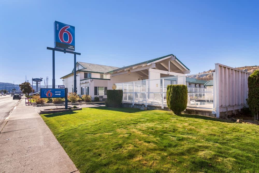 Motel 6-The Dalles, OR 1