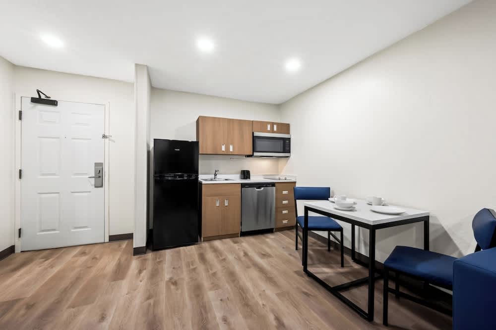 MainStay Suites Raleigh North 1
