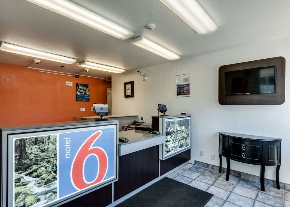 Motel 6 Spokane, WA - West 2