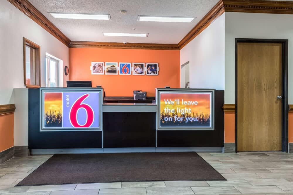 Motel 6-Indianapolis, IN - Southport 2