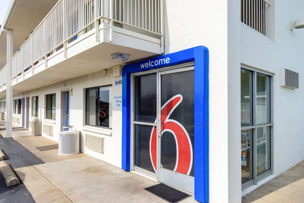 Motel 6 Redding, CA - Central 1
