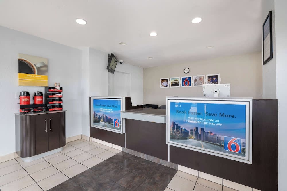 Motel 6-Santa Ana, CA 2