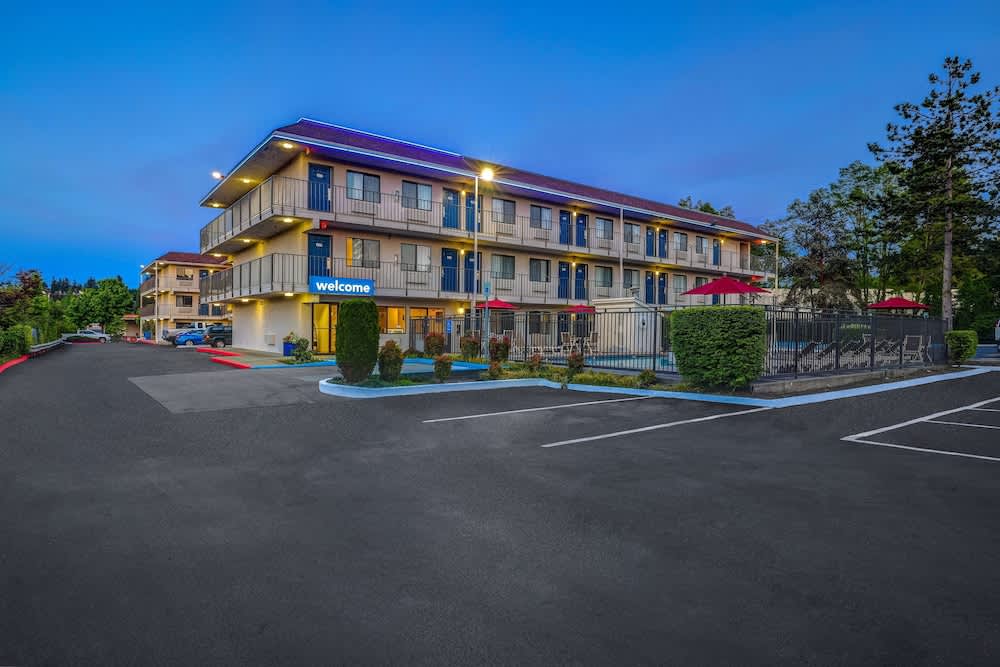 Motel 6 Kirkland, WA - North Kirkland 1