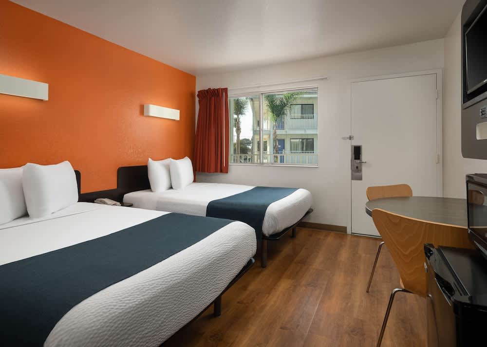 Vagabond Inn Carpinteria North - Santa Barbara 2