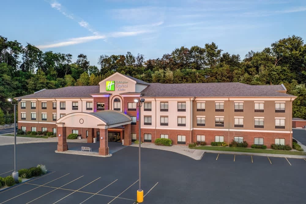 Holiday Inn Express & Suites ZANESVILLE NORTH by IHG 1