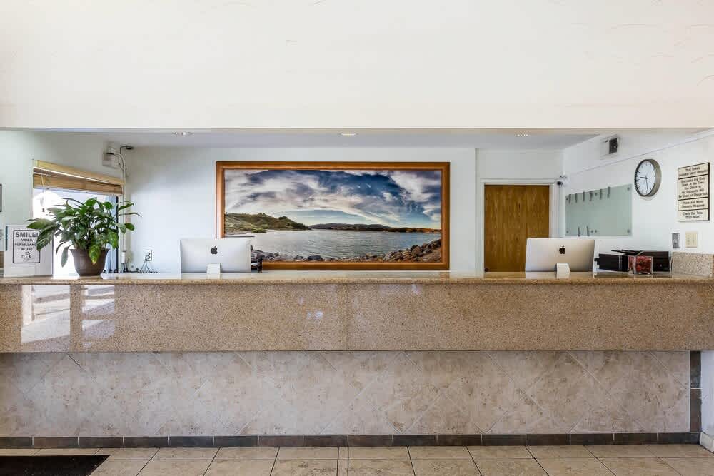 Rodeway Inn Magic Mountain Area 2
