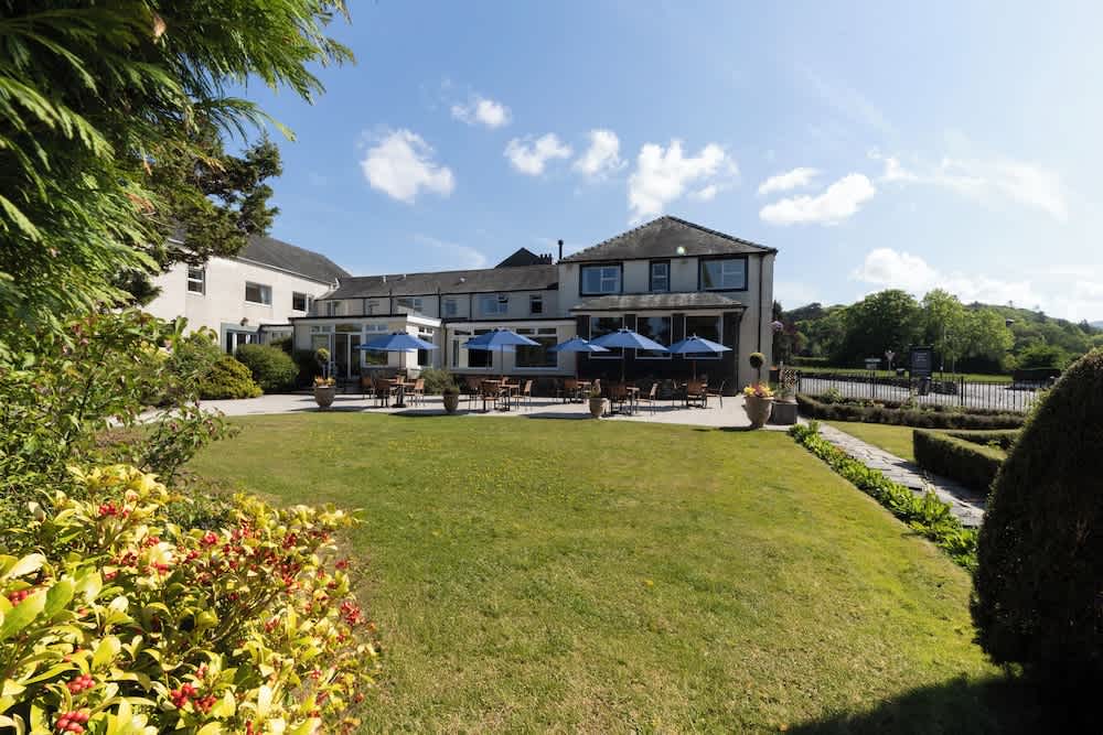 Lake District Castle Inn Hotel & Spa 1