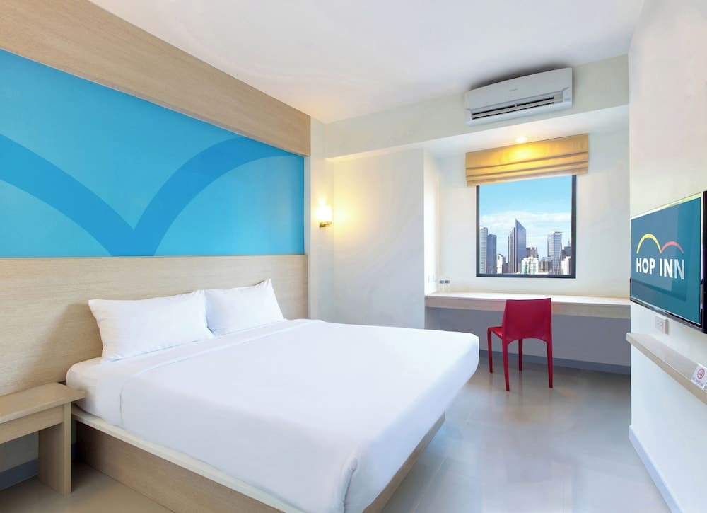 Hop Inn Hotel Makati Avenue Manila 1