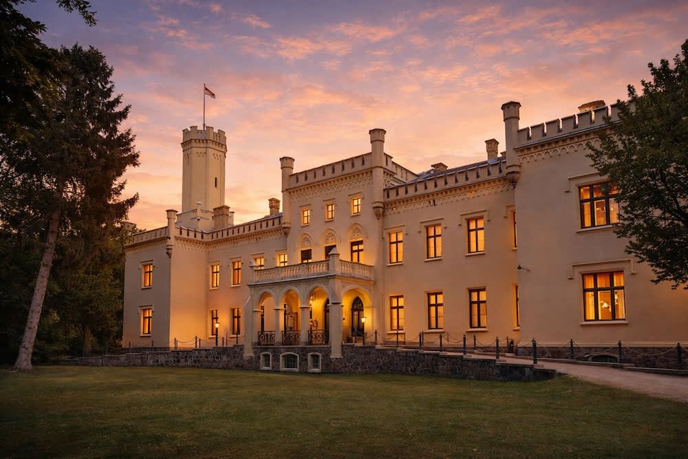 Romantik Hotel Schloss Reichenow 1