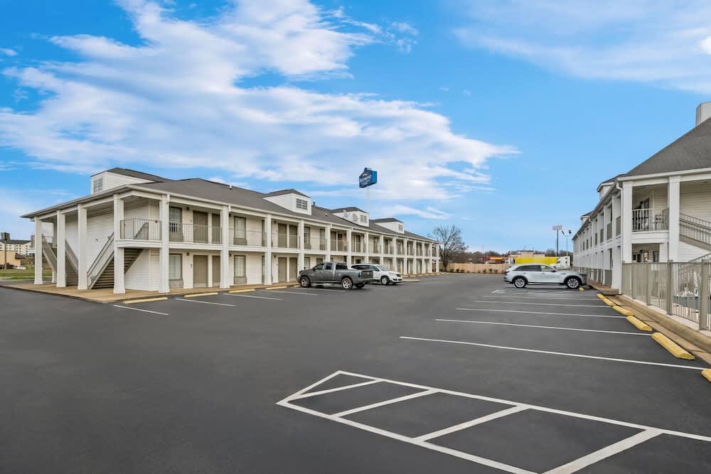 Baymont by Wyndham Tuscaloosa 1