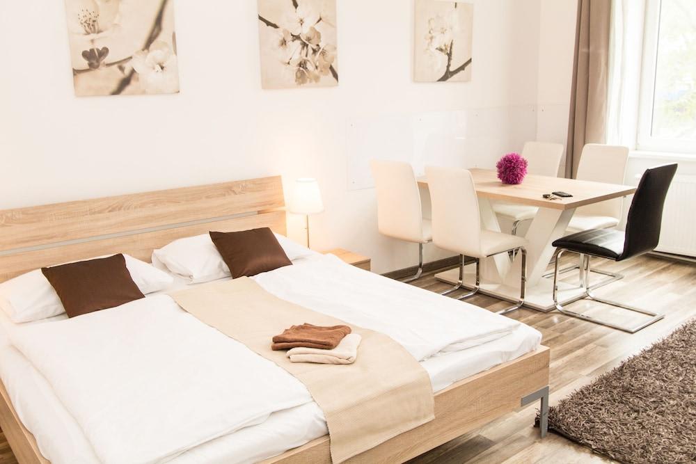 Apartment Diefenbachgasse 1