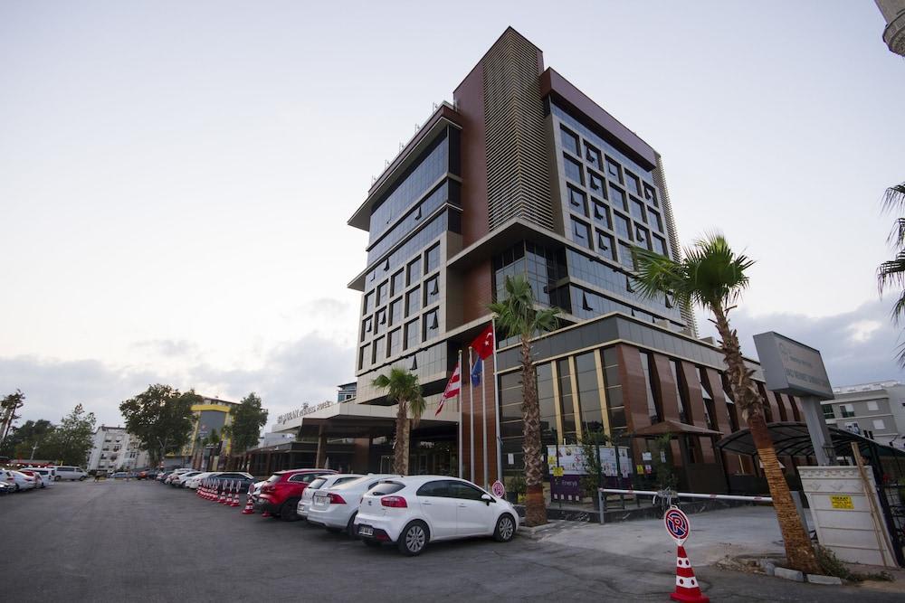 Sky Business Hotel & Spa 1