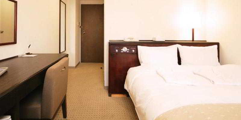 Nest Hotel Shinsaibashi 1