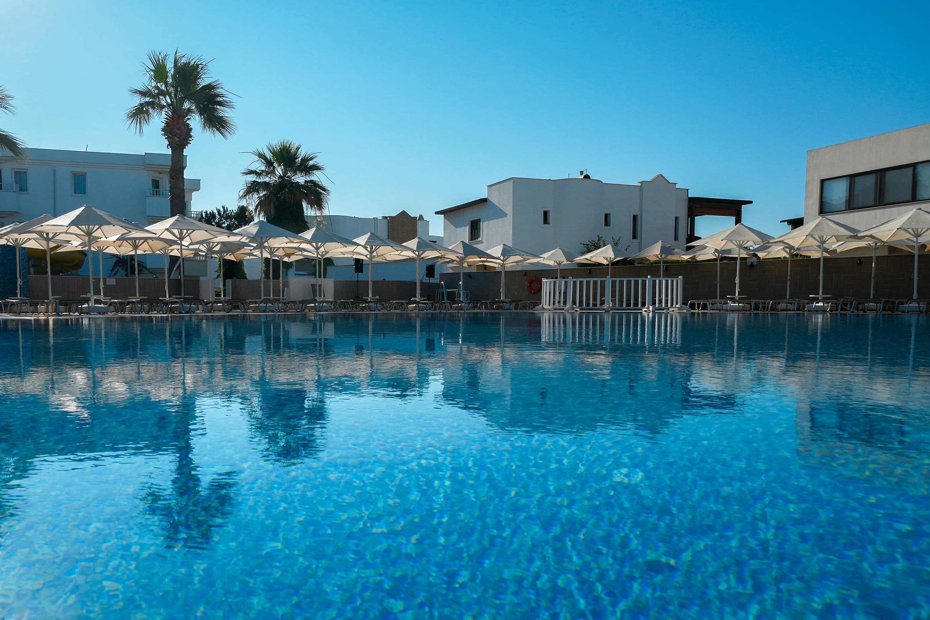 Bendis Beach Hotel 1