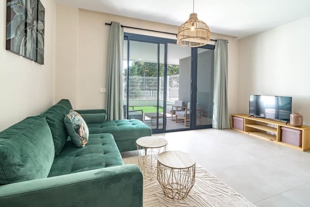 LME2BA- Cozy ground floor flat in luxury resort 1