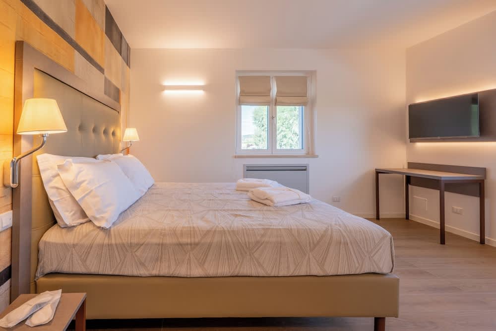 Borgo Riparossa 2