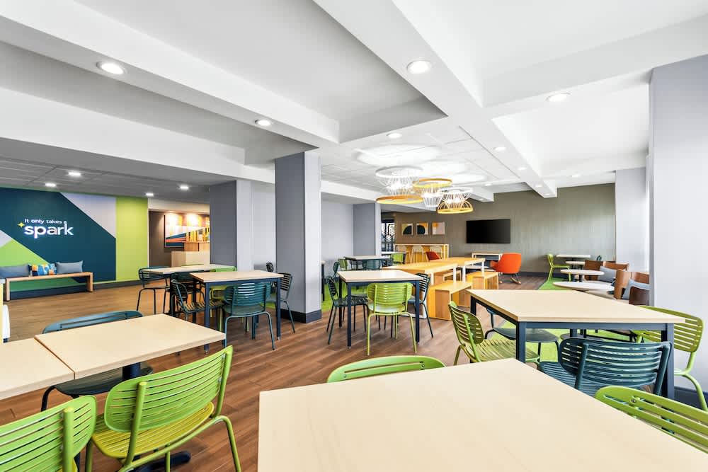 Spark by Hilton Bardstown 1