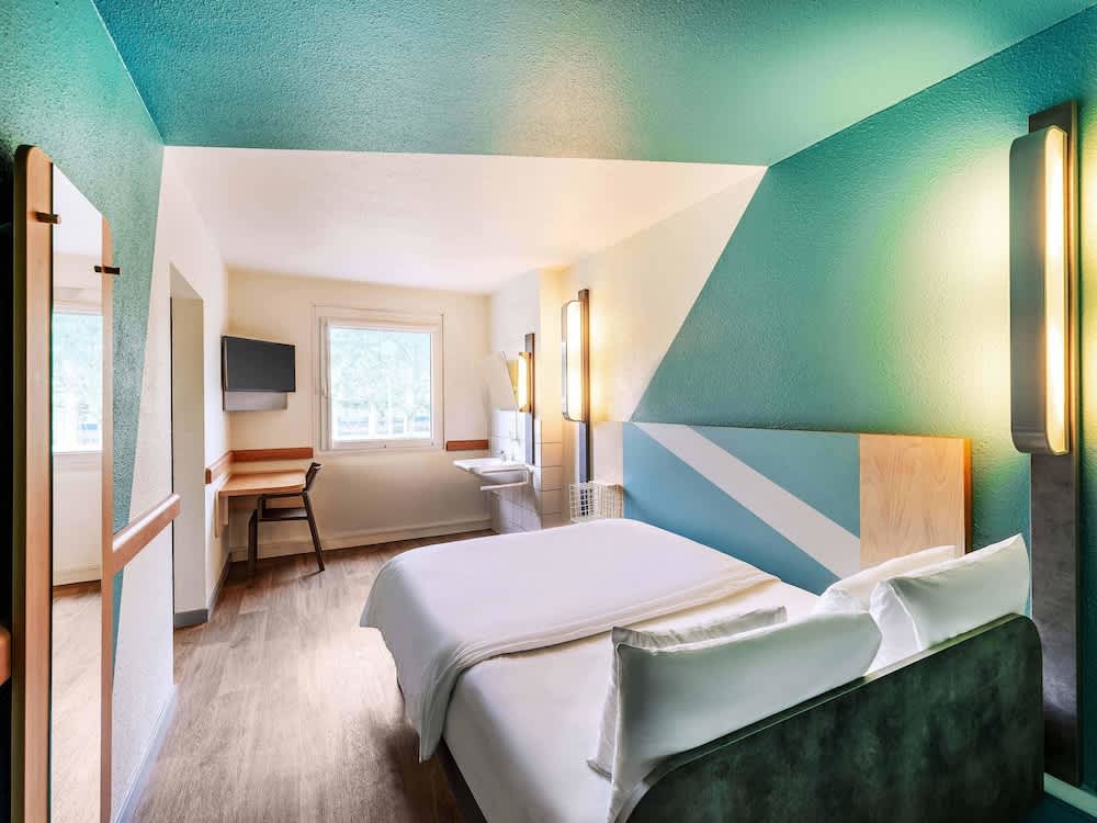 B&B HOTEL Freiburg-West 2