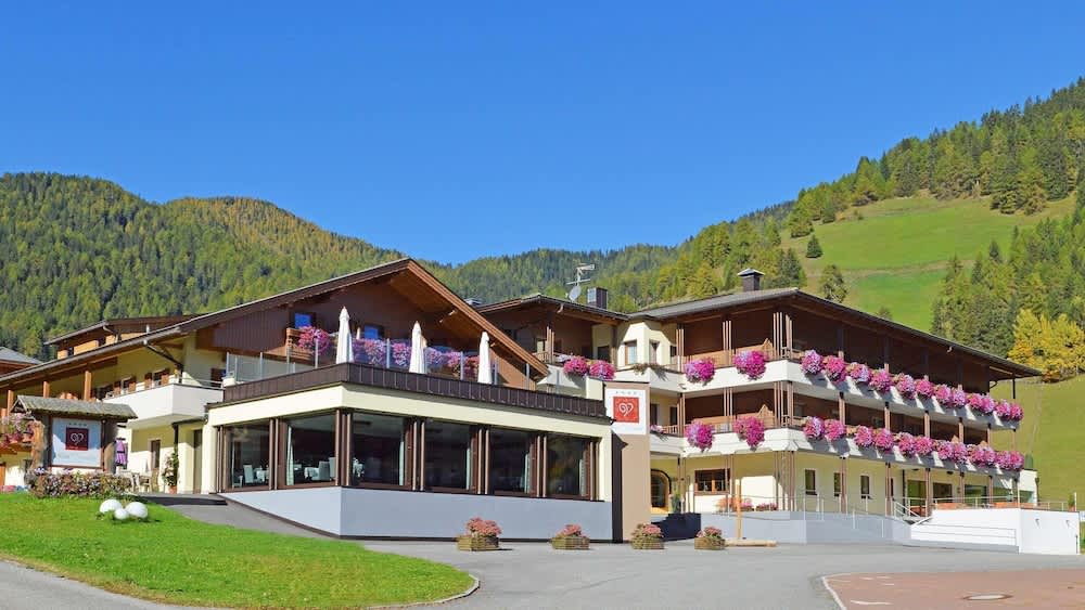 Hotel Trenker 1