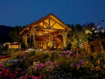 Rustic Inn Creekside 1