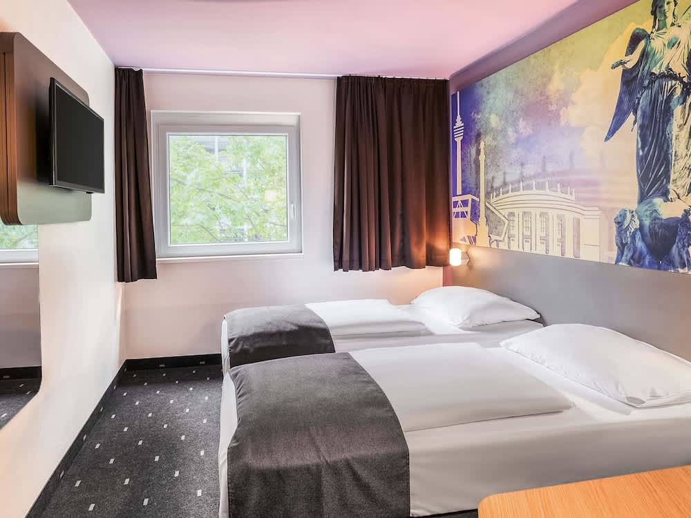 B&B Hotel Stuttgart-Vaihingen 1