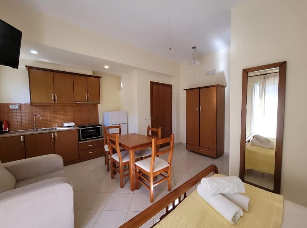 Mihasi Apartments 2