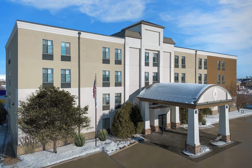 Holiday Inn Express FARGO-WEST ACRES by IHG 1