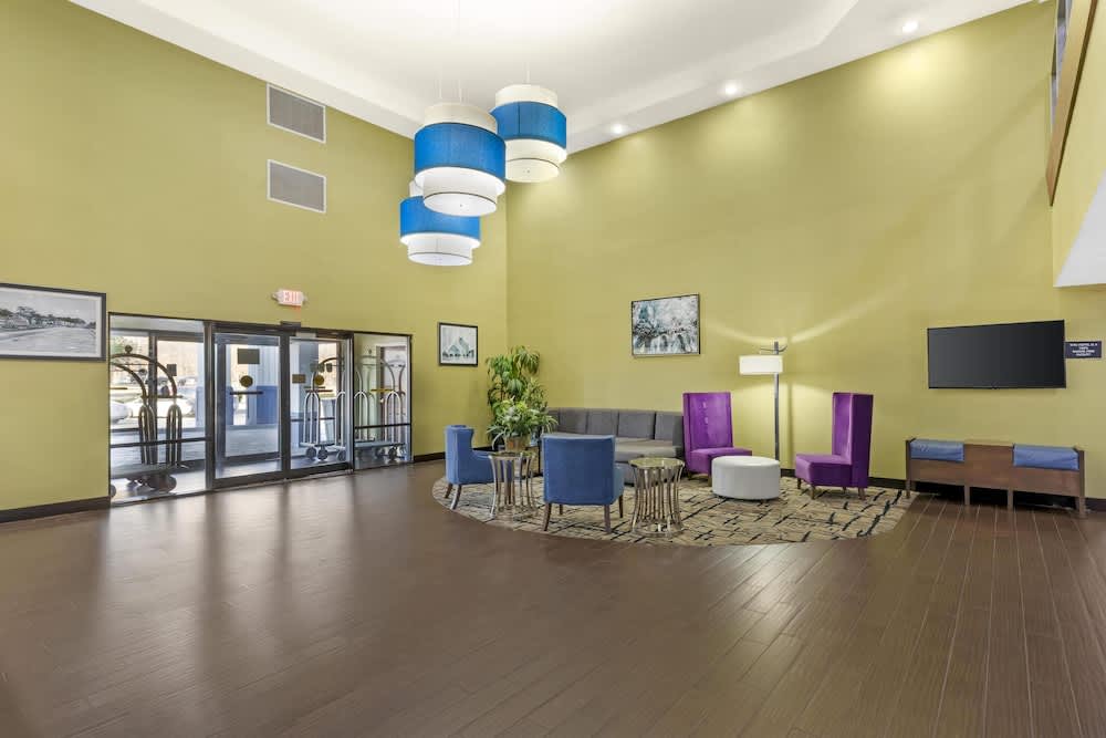 Best Western Plus McDonough Inn & Suites 2