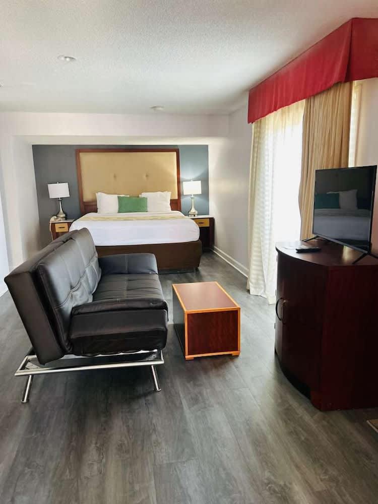 Extended Stay of Charleston 1