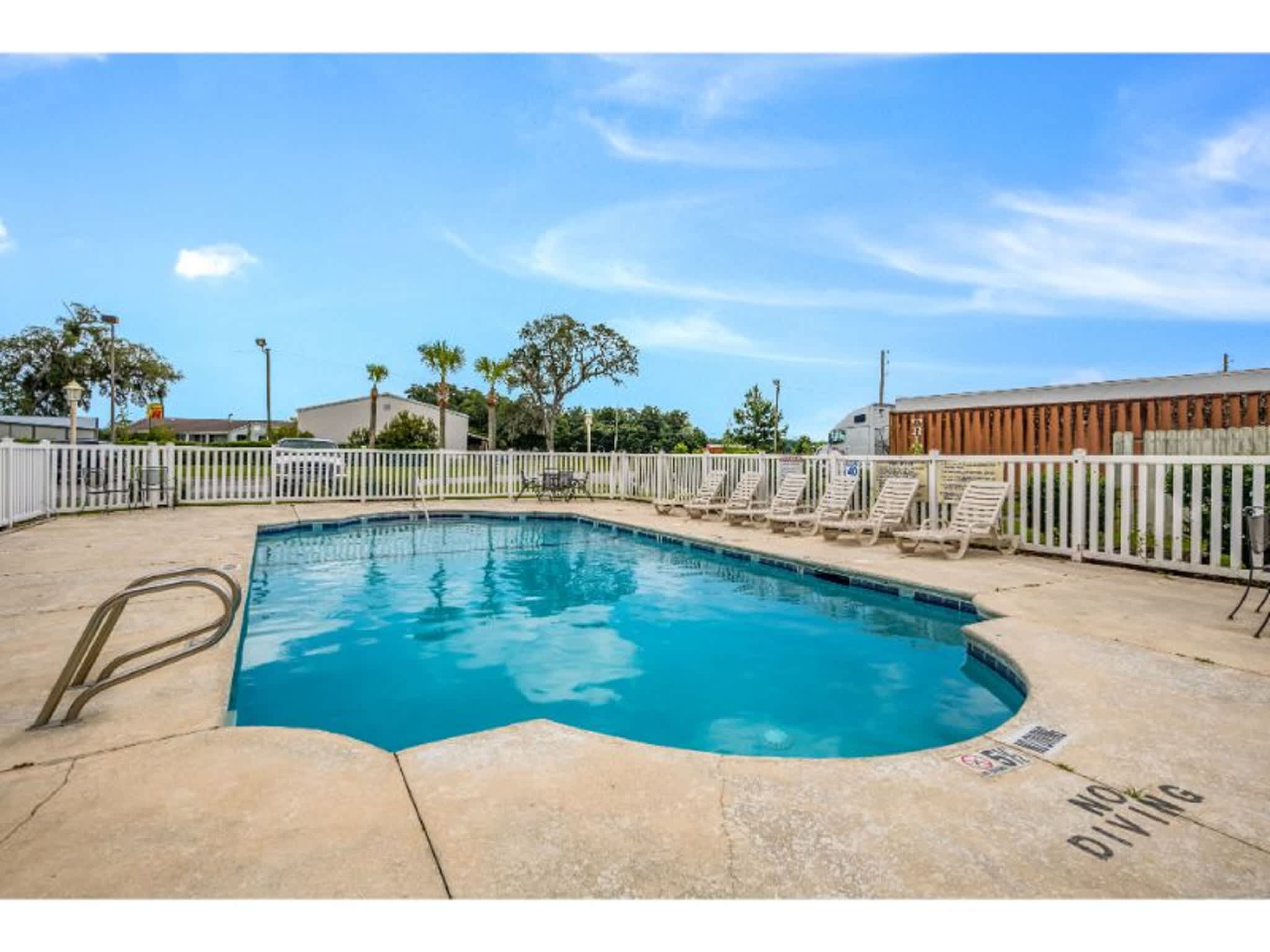 Golden Isles Inn & Suites Brunswick South 2