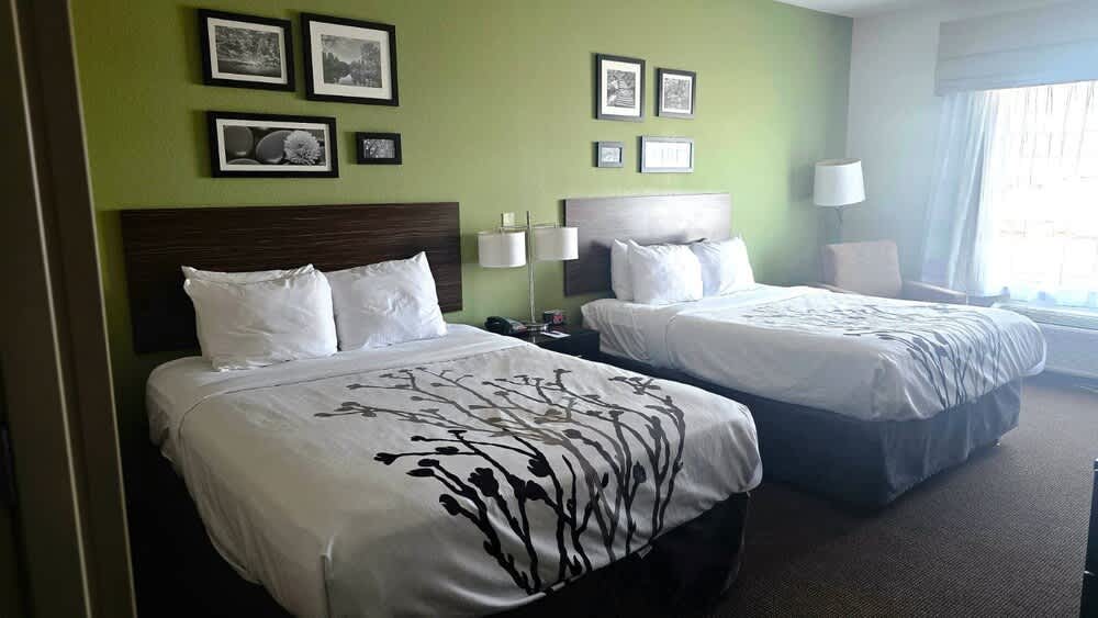 Express Inn & Suites 1