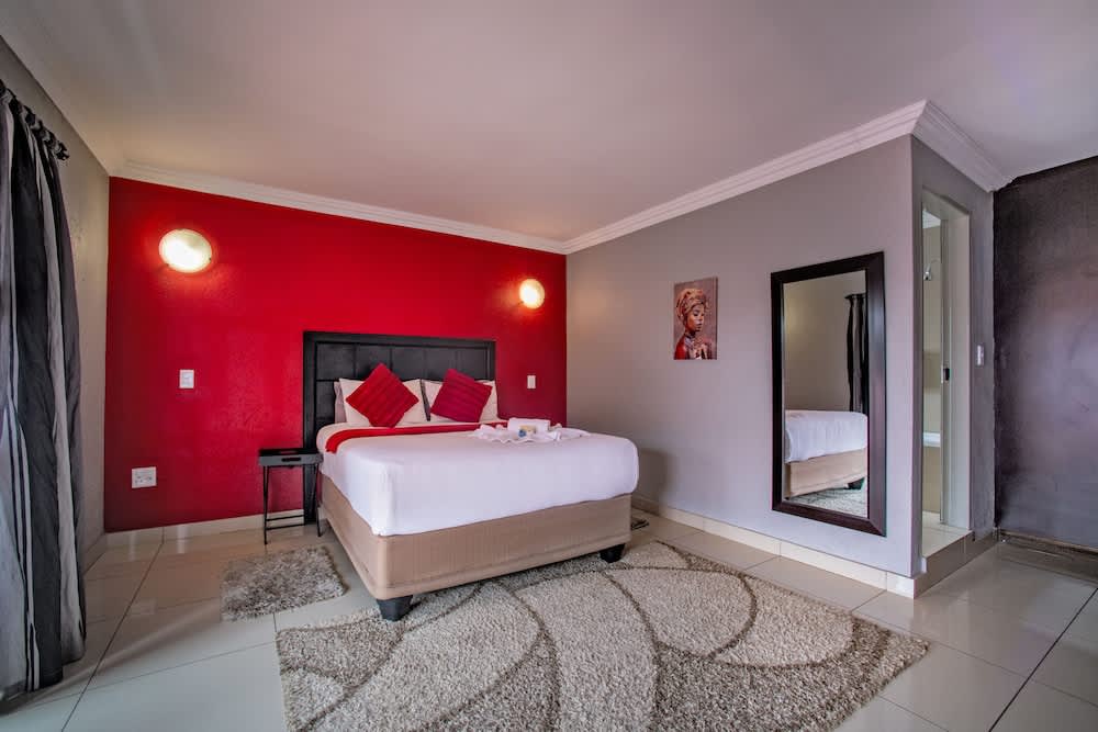Khayalami Hotel - Emalahleni 2