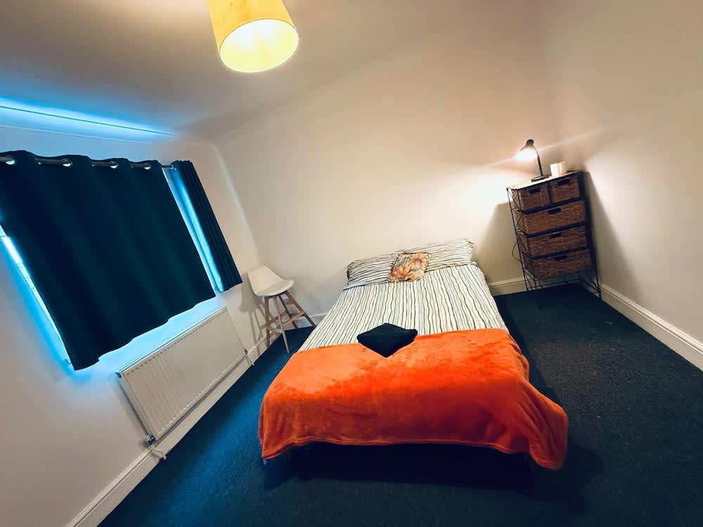 Pebbles Guest House - Flat 5 1