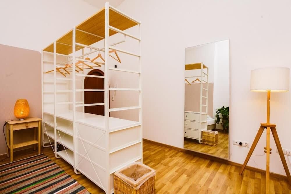 Stadtpark Apartments 2