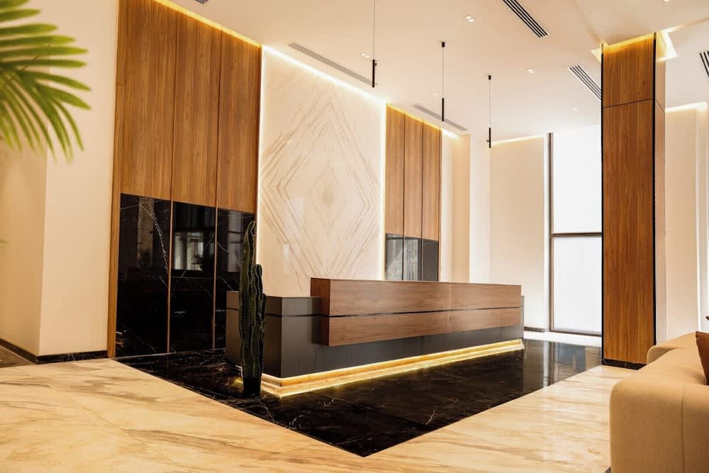 Golden Tulip Muscat The Village 2